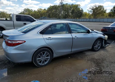 2015 Toyota Camry Le z USA, uszkodzony, nr VIN 4T1BF1FKXFU026706